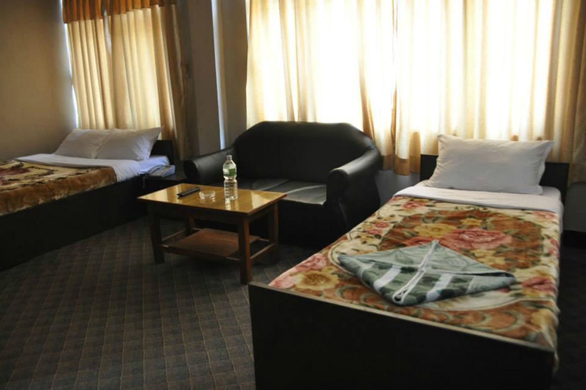 Hotel Aagaman カトマンズ エクステリア 写真